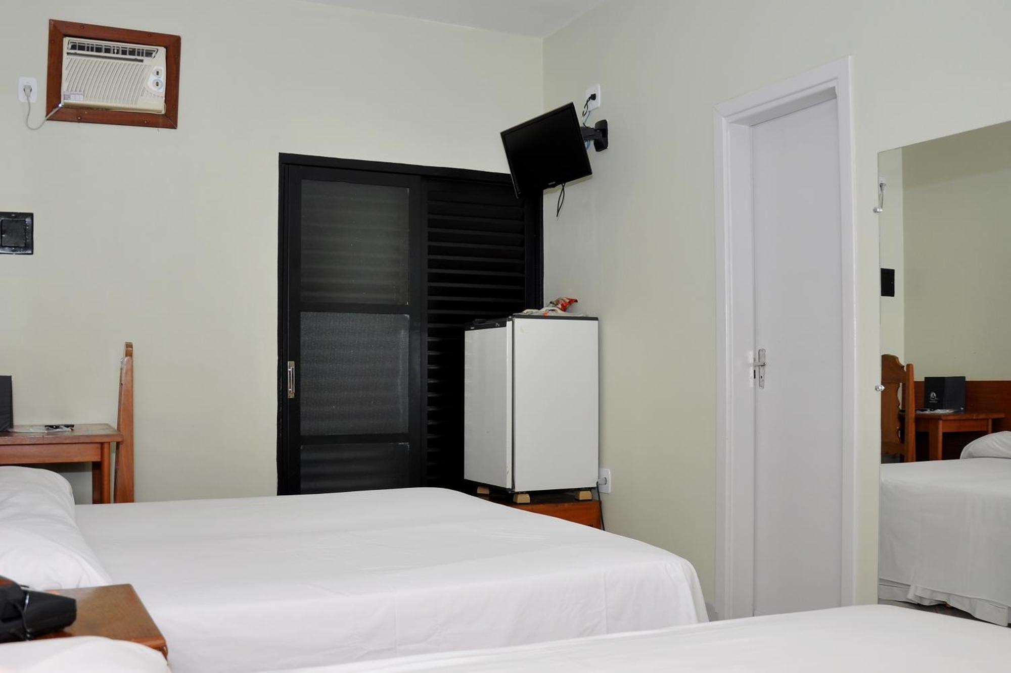 Hotel Carolina Plaza Uberaba Phòng bức ảnh