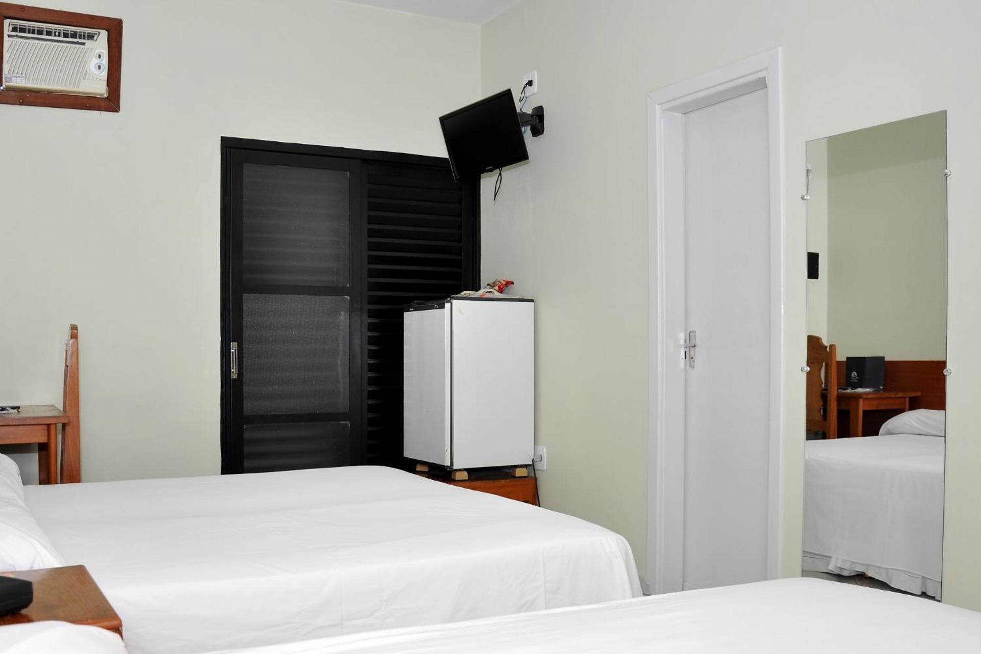Hotel Carolina Plaza Uberaba Phòng bức ảnh