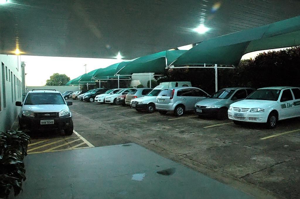 Hotel Carolina Plaza Uberaba Ngoại thất bức ảnh